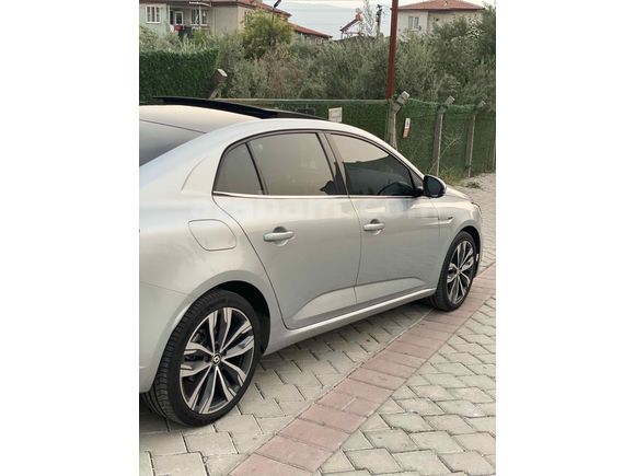 Sahibinden Renault Megane 1.3 TCe Icon 2024 Model 