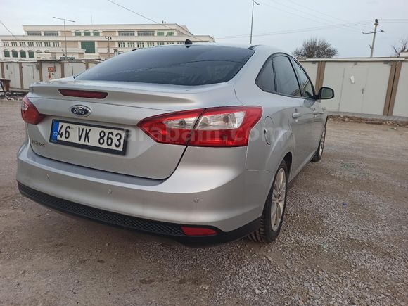 Sahibinden Ford Focus 1.6 Ti-VCT Trend X 2012 Model