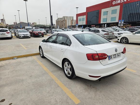 Sahibinden VW Jetta 1.6 TDi Comf 2012