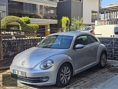 2013 MODEL WV BEETLE -180000 KM