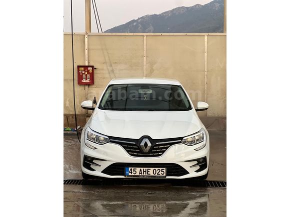 SAHİBİNDEN ORJİNAL 28.200 KM MEGANE JOY COMFORT HATASIZ BOYASIZ TRAMERSİZ