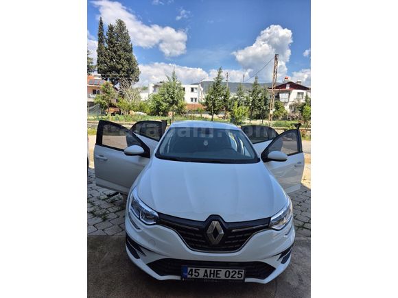 SAHİBİNDEN ORJİNAL 28.200 KM MEGANE JOY COMFORT HATASIZ BOYASIZ TRAMERSİZ