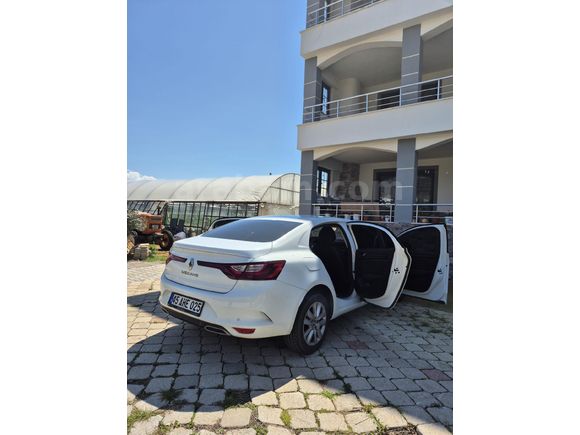SAHİBİNDEN ORJİNAL 28.200 KM MEGANE JOY COMFORT HATASIZ BOYASIZ TRAMERSİZ