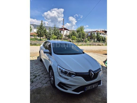 SAHİBİNDEN ORJİNAL 28.200 KM MEGANE JOY COMFORT HATASIZ BOYASIZ TRAMERSİZ