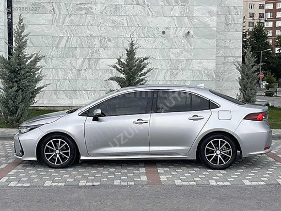 2022 MODEL HATASIZ BOYASIZ 22 BİN KM 1.5 VİSİON OTOMATİK