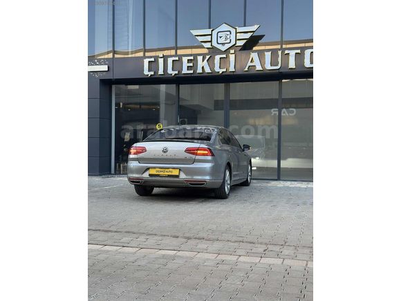 ÇİÇEKÇİ AUTO'DAN R LİNE DONANIMLI PASSAT