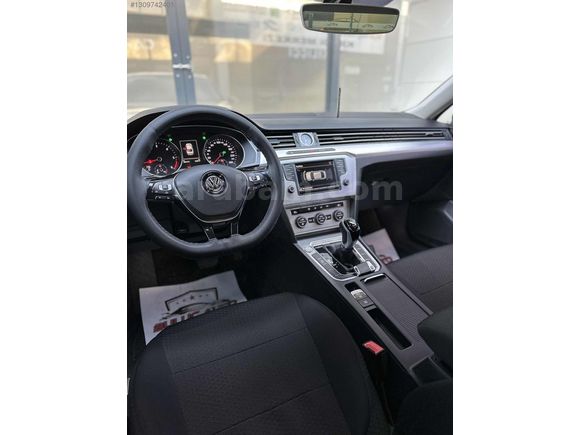 ÇİÇEKÇİ AUTO'DAN R LİNE DONANIMLI PASSAT