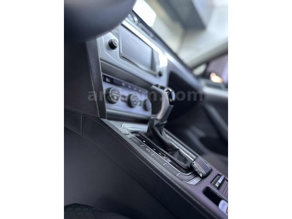 ÇİÇEKÇİ AUTO'DAN R LİNE DONANIMLI PASSAT
