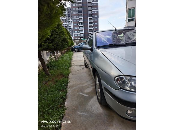 Sahibinden Renault Megane 1.6 Expression 2001 Model Mersin