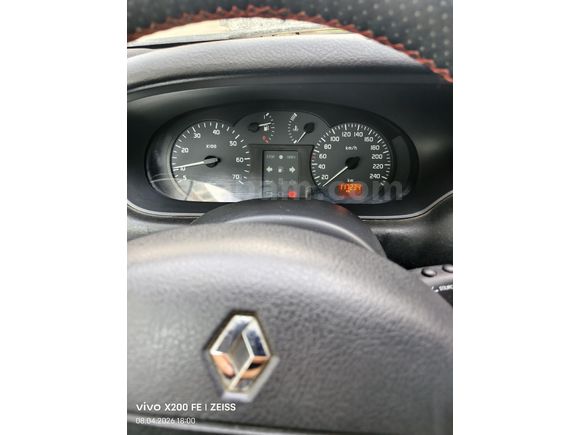 Sahibinden Renault Megane 1.6 Expression 2001 Model Mersin