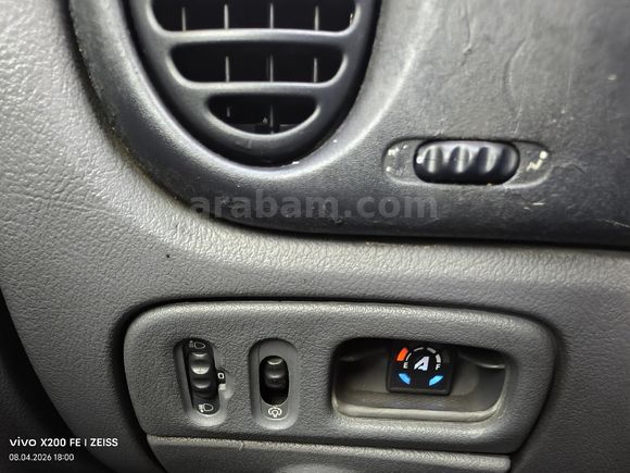 Sahibinden Renault Megane 1.6 Expression 2001 Model Mersin