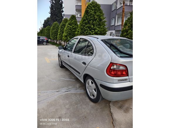 Sahibinden Renault Megane 1.6 Expression 2001 Model Mersin
