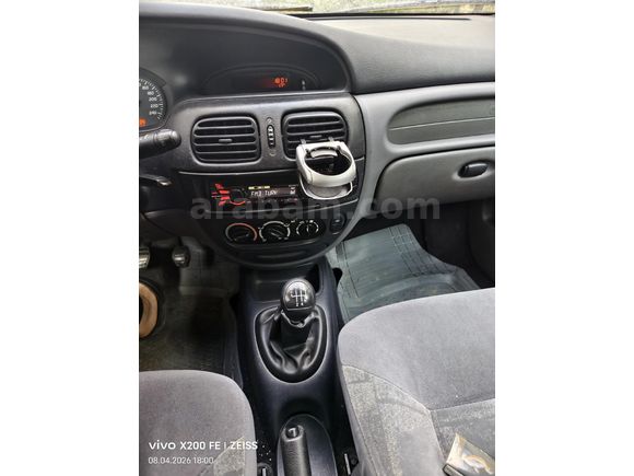 Sahibinden Renault Megane 1.6 Expression 2001 Model Mersin
