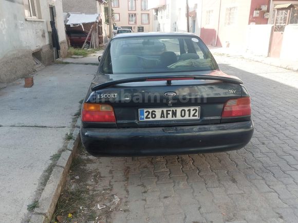 Sahibinden Ford Escort 1.8 CLX 1996 Model