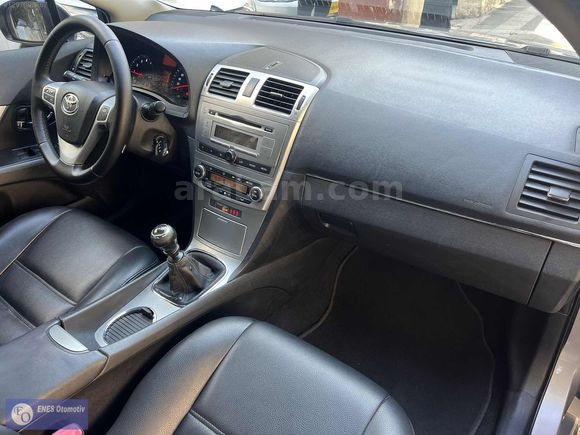 2015-AVENSİS ELEGANT-1.6cc-132Hp-İLK SAHİP-YETKİLİ BAKIMLI