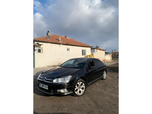Sahibinden Citroen C5 1.6 e-HDi Confort 2013 Model  388.000 km Siyah