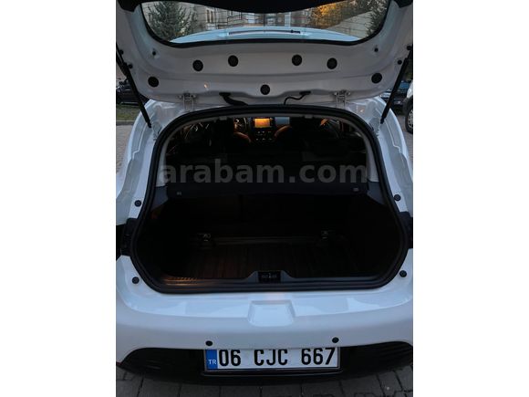 Sahibinden Renault Clio 1.5 dCi Touch 2014 Model  246.000 km Beyaz