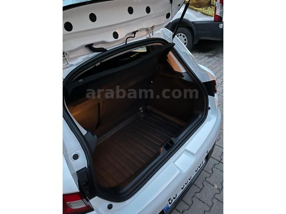 Sahibinden Renault Clio 1.5 dCi Touch 2014 Model  246.000 km Beyaz