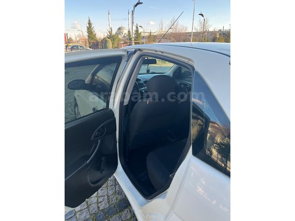 Sahibinden Ford Focus 1.6 Comfort 2004 Model