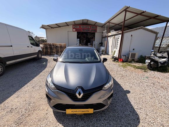 Galeriden Renault Clio 1.0 TCe Joy 2023 Model Muğla
