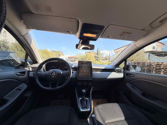 Galeriden Renault Clio 1.0 TCe Joy 2023 Model Muğla