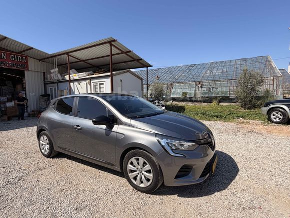 Galeriden Renault Clio 1.0 TCe Joy 2023 Model Muğla