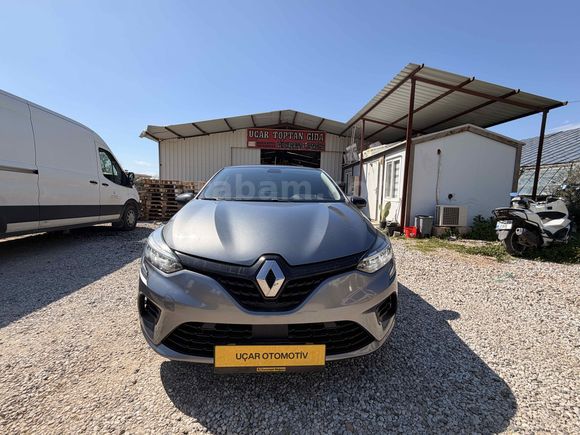 Galeriden Renault Clio 1.0 TCe Joy 2023 Model Muğla