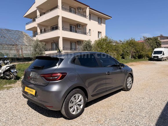 Galeriden Renault Clio 1.0 TCe Joy 2023 Model Muğla