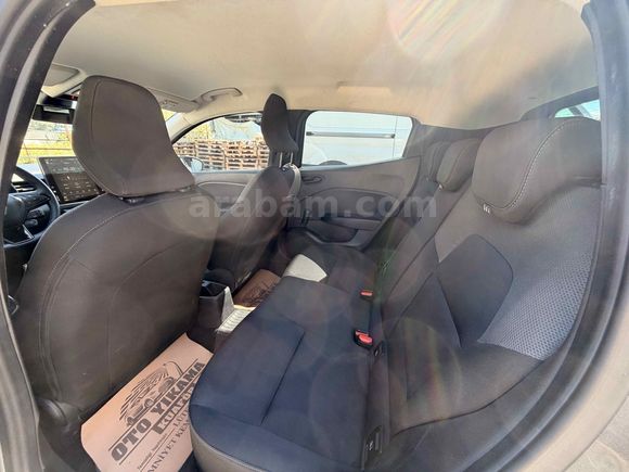 Galeriden Renault Clio 1.0 TCe Joy 2023 Model Muğla