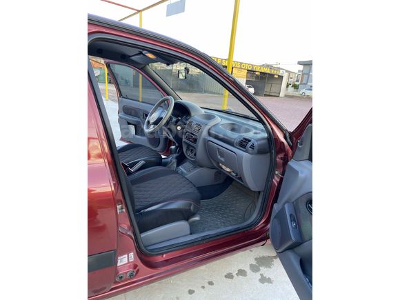 Sahibinden Renault Clio 1.4 RTA 1999 Model 
