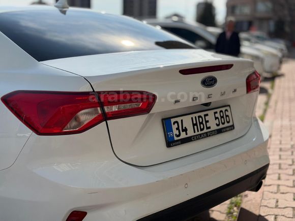 Sahibinden Ford Focus 1.5 Ti-VCT Titanium 2023 Model