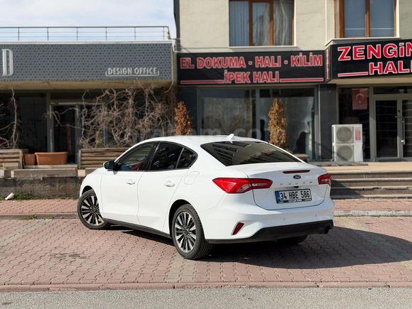 Sahibinden Ford Focus 1.5 Ti-VCT Titanium 2023 Model