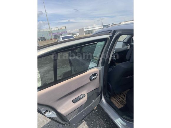 KUPON Temiz bakımlı Sahibinden Renault Megane 1.6 Dynamique 2005 Model 