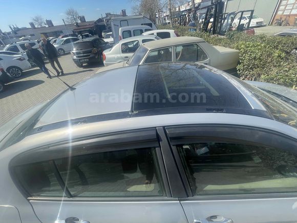 KUPON Temiz bakımlı Sahibinden Renault Megane 1.6 Dynamique 2005 Model 