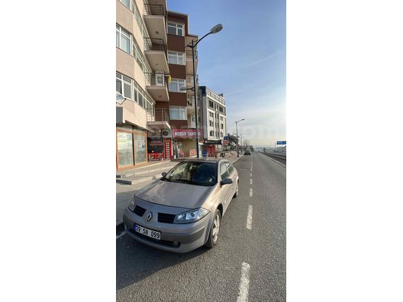 KUPON Temiz bakımlı Sahibinden Renault Megane 1.6 Dynamique 2005 Model 