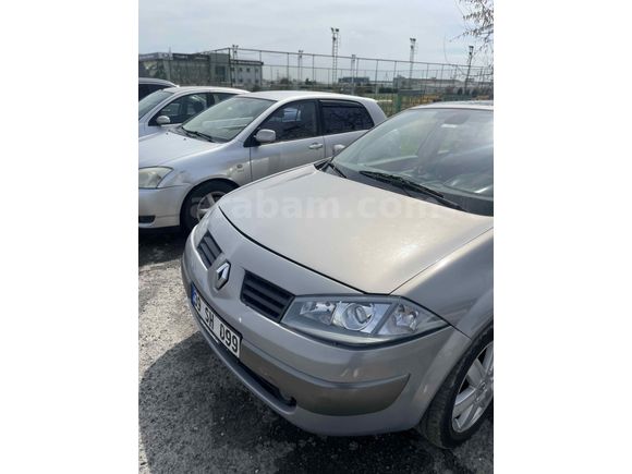 KUPON Temiz bakımlı Sahibinden Renault Megane 1.6 Dynamique 2005 Model 
