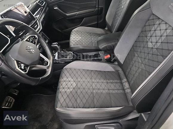AVEK OTOMOTİV'DEN UYGUN FIRSAT ARACI VOLKSWAGEN T-ROC R-LINE