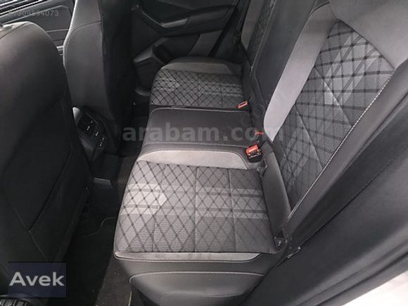 AVEK OTOMOTİV'DEN UYGUN FIRSAT ARACI VOLKSWAGEN T-ROC R-LINE