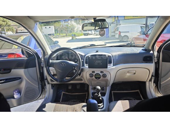 Sahibinden Hyundai Accent Era 1.6 Select 2008 Model  325.000 km Gri