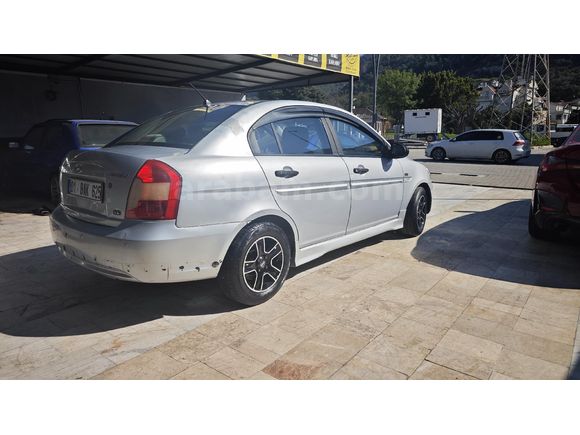 Sahibinden Hyundai Accent Era 1.6 Select 2008 Model  325.000 km Gri