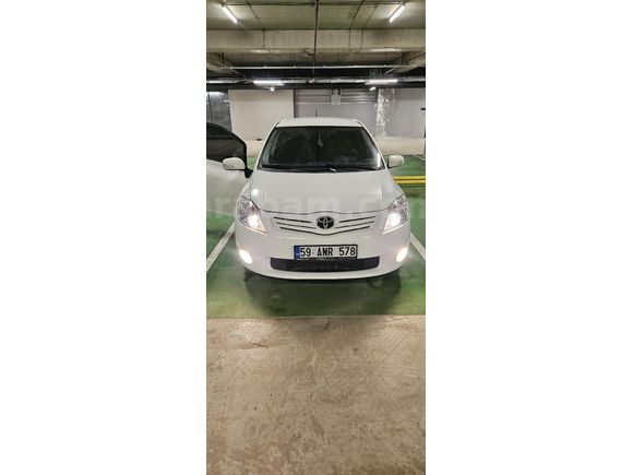 Sahibinden Toyota Auris 1.4 D-4D Comfort Extra 2010 Model