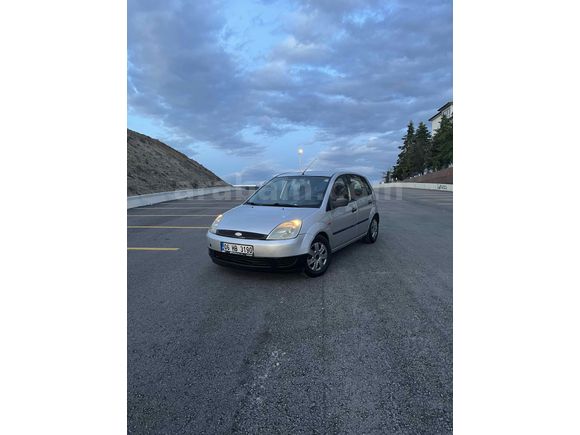 Sahibinden Ford Fiesta 1.4 TDCi Comfort 2004 Model  323.000 km Gri