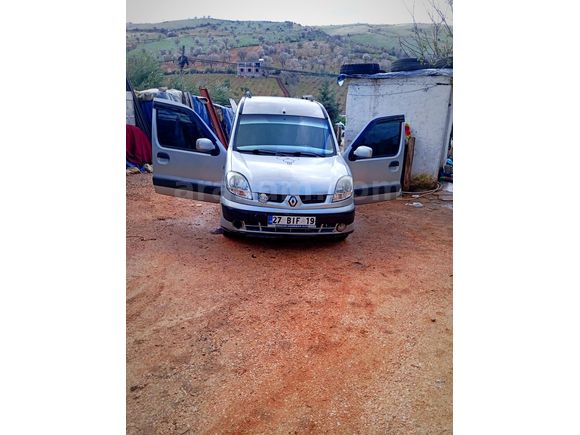 Sahibinden Renault Kangoo Multix 1.5 dCi 2004 Model  380.000 km Gri