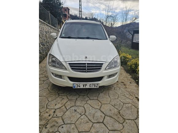 Acil Sahibinden Ssangyong Kyron 2.0 L XDI Limited 4x4 2011 Model  206.000 km Beyaz