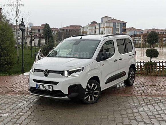 2025 CITROEN BERLINGO MAX XTR PAKET CAM TAVAN HATASIZ BOYASIZ