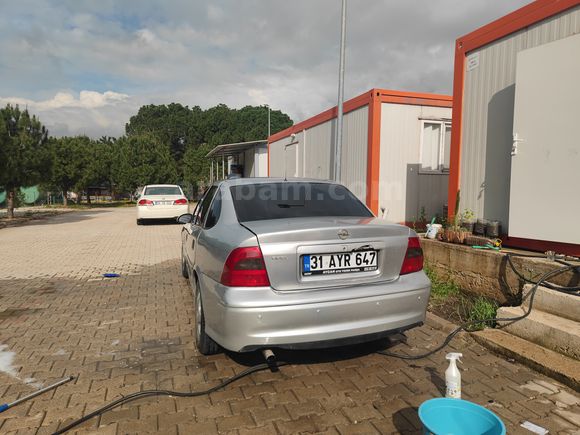 Opel Vectra 1.6 sıfır motorlu masrafsız 