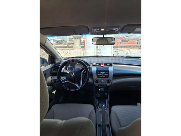 Sahibinden Honda City 1.4 LS 2009 Model  310.000 km Beyaz