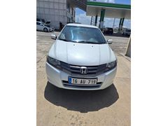 Sahibinden Honda City 1.4 LS 2009 Model  310.000 km Beyaz