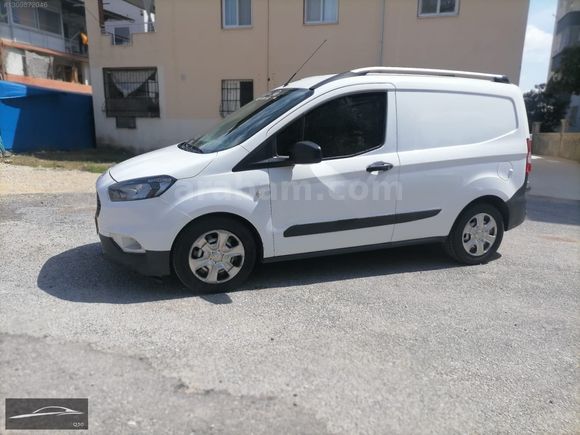 ERDAL HOCA OTO GALERİDEN 2022 MODEL COURİER 1.5 DELUXE