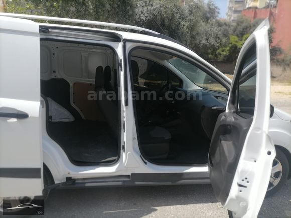 ERDAL HOCA OTO GALERİDEN 2022 MODEL COURİER 1.5 DELUXE